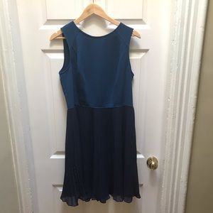 Loft Dress Blue A Line Pleated Skirt Sz10 EUC